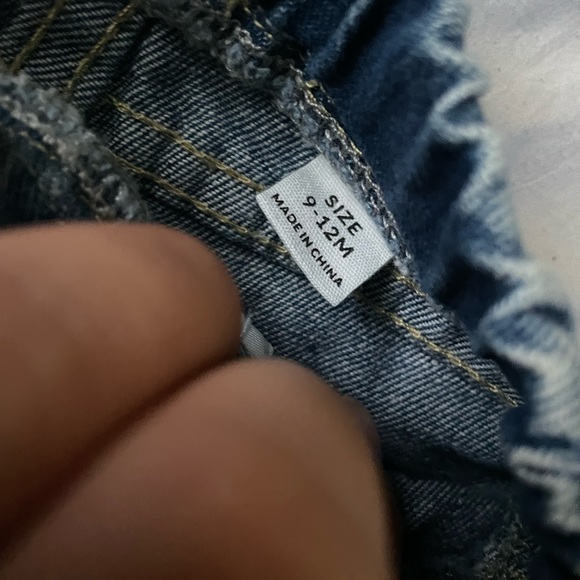 Jeans - Picture 3 of 3